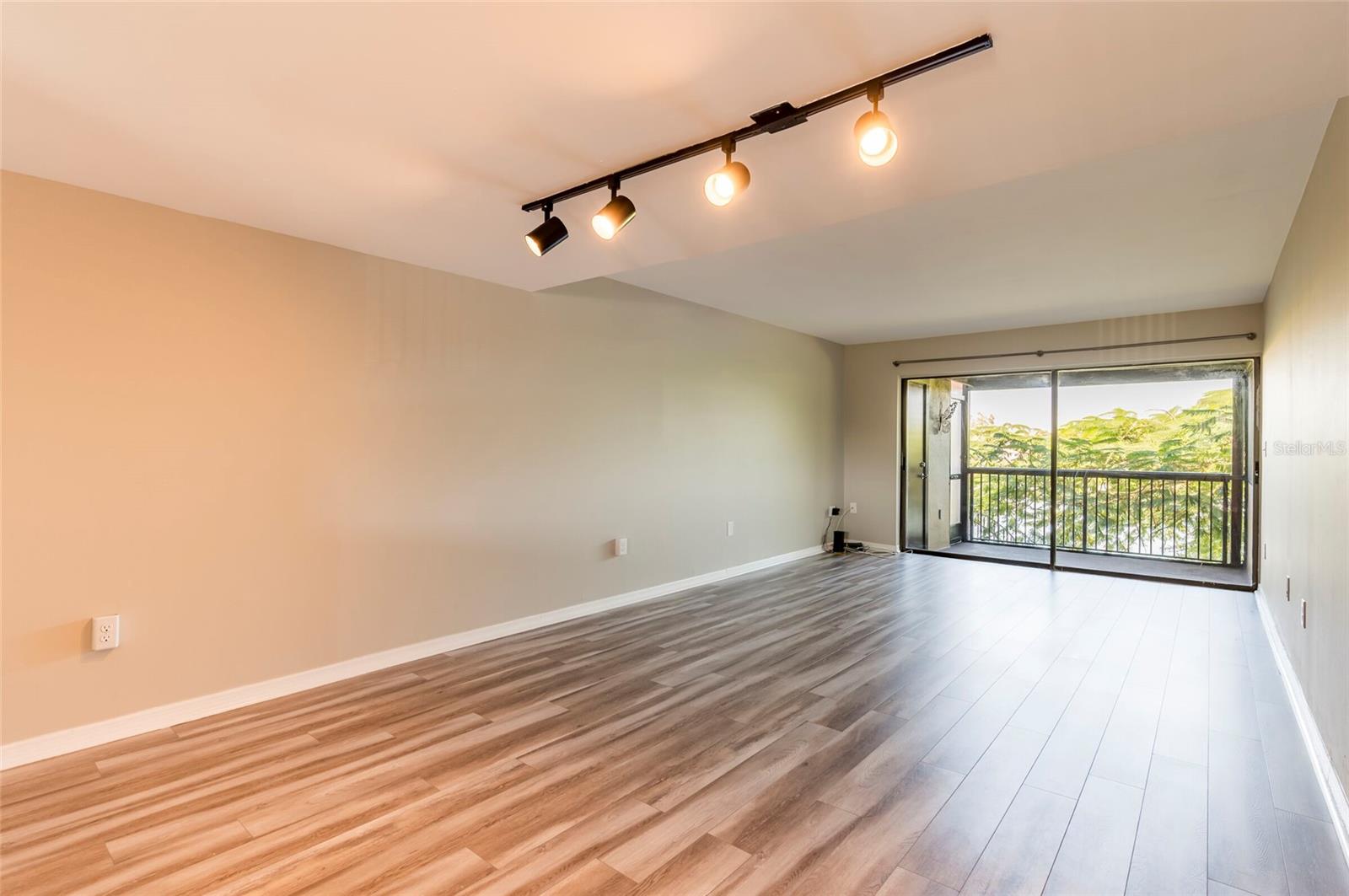 735 S VILLAGE DR N #206, ST PETERSBURG, FL — photo 10