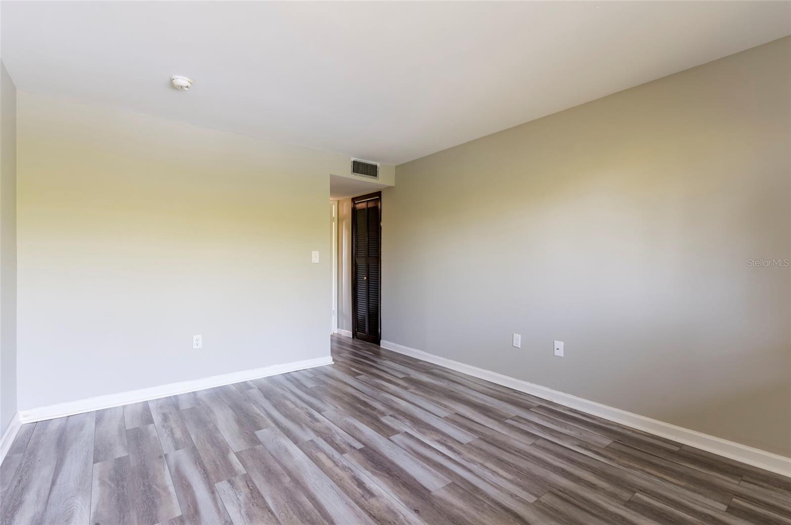 735 S VILLAGE DR N #206, ST PETERSBURG, FL — photo 31