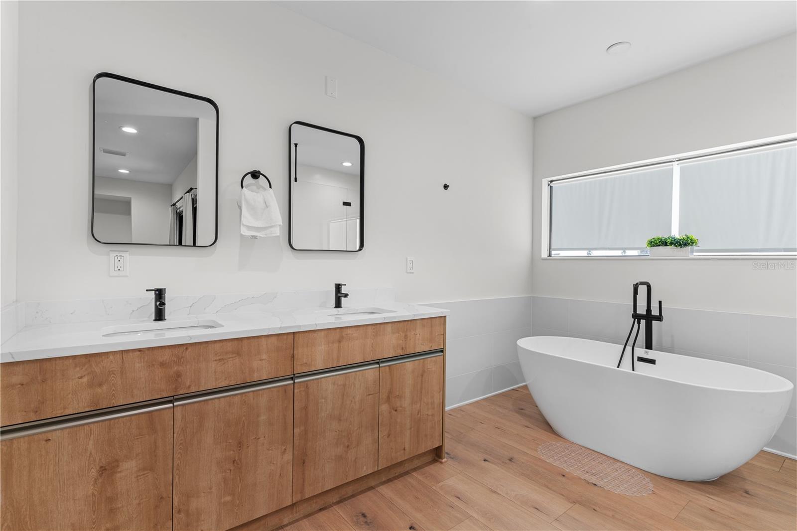 2200 BAY BLVD #B, INDIAN ROCKS BEACH, FL — photo 49