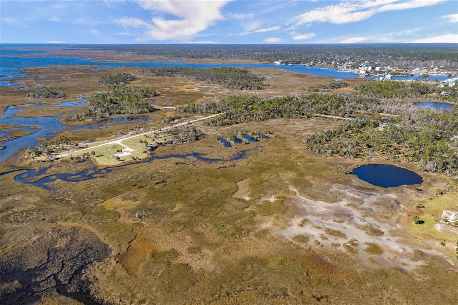 125 SW 284, STEINHATCHEE, FL — photo 16