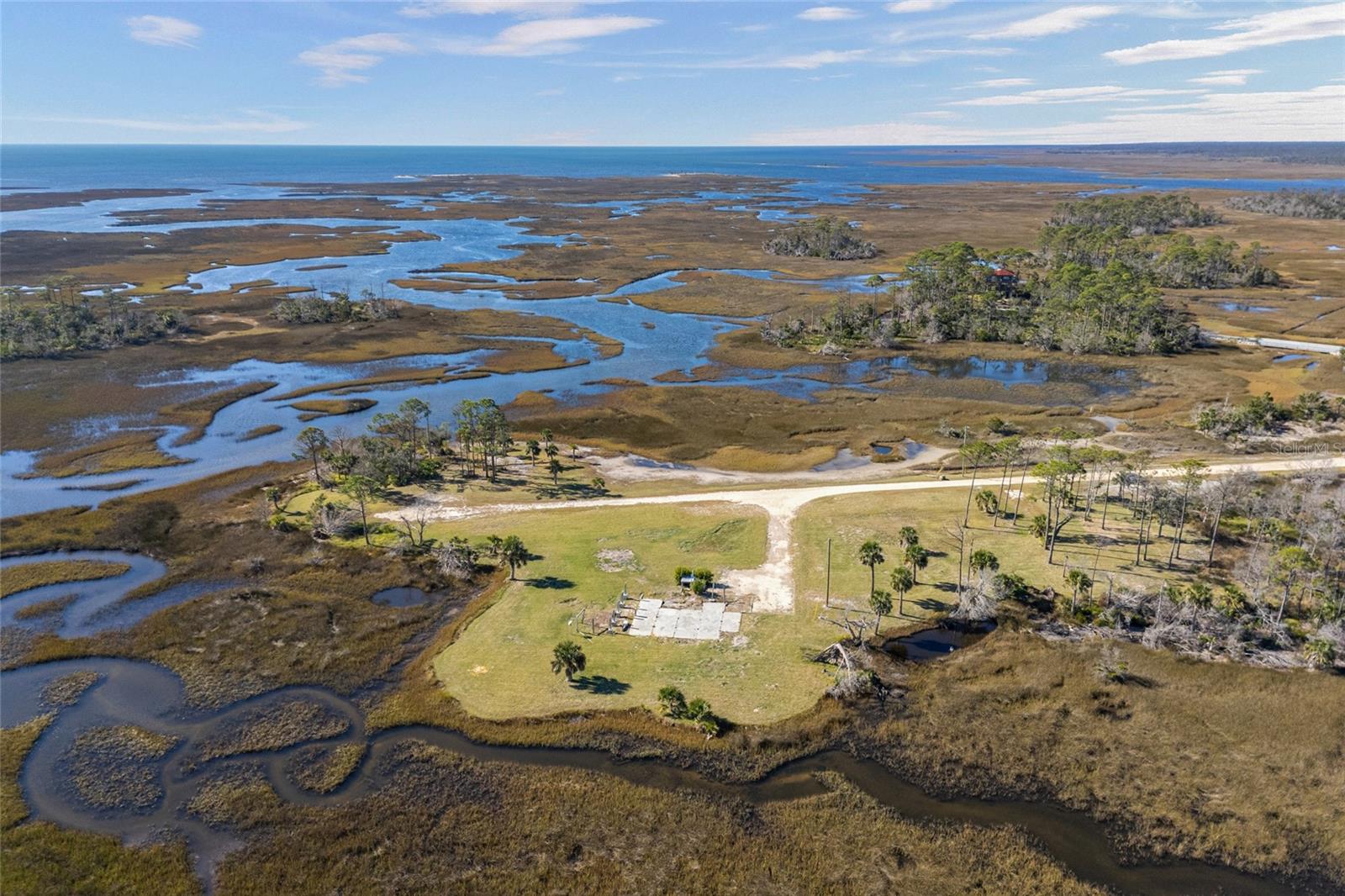 125 SW 284, STEINHATCHEE, FL — photo 27