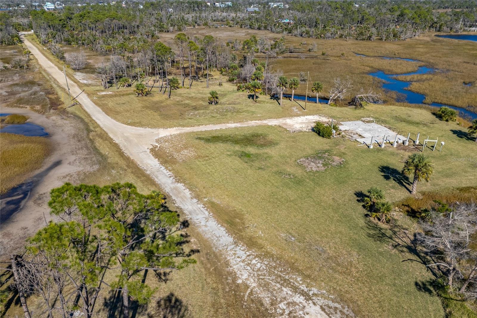 125 SW 284, STEINHATCHEE, FL — photo 29