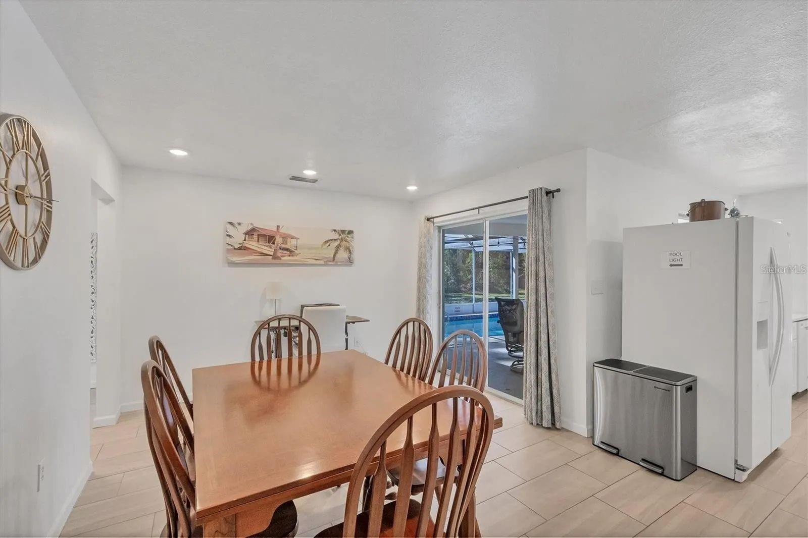 2410 CASS ST, SARASOTA, FL — photo 13