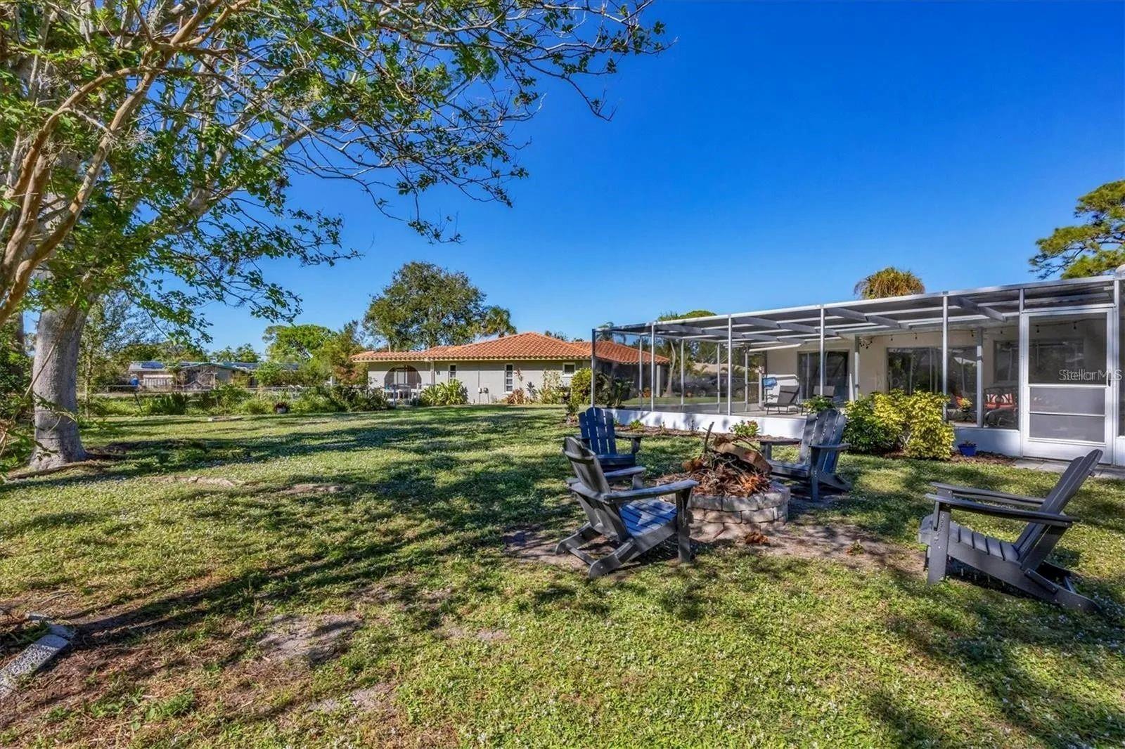 2410 CASS ST, SARASOTA, FL — photo 31