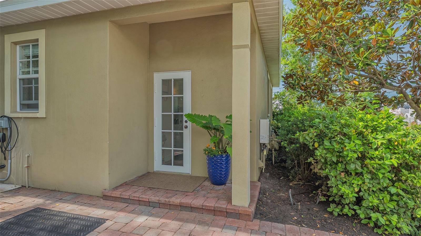 640 N OSPREY AVE, SARASOTA, FL — photo 8
