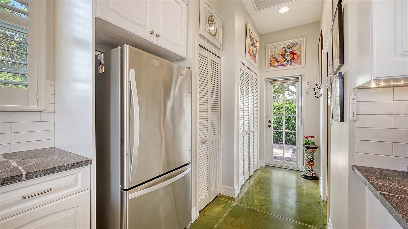 640 N OSPREY AVE, SARASOTA, FL — photo 12