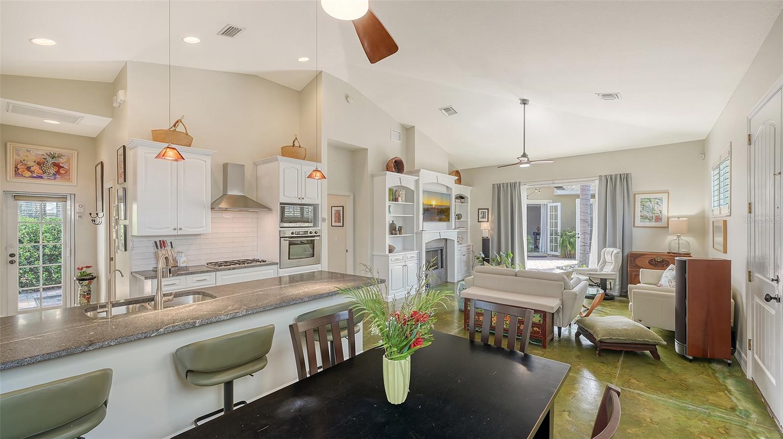 640 N OSPREY AVE, SARASOTA, FL — photo 16