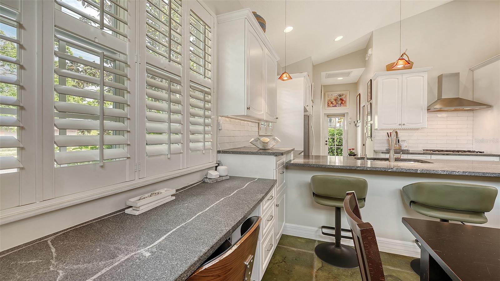 640 N OSPREY AVE, SARASOTA, FL — photo 17