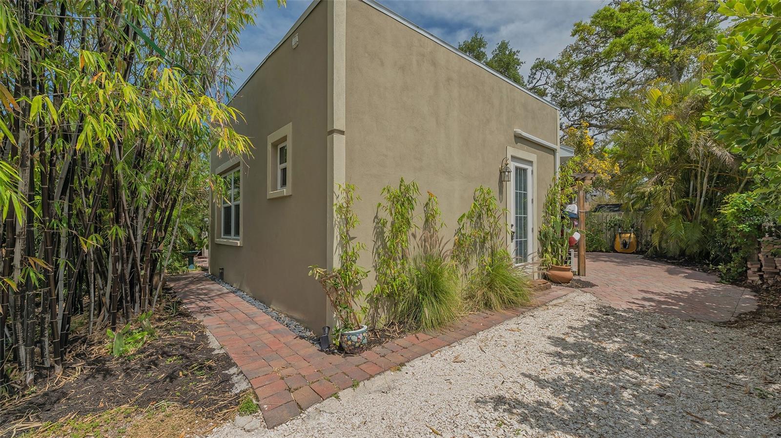 640 N OSPREY AVE, SARASOTA, FL — photo 54