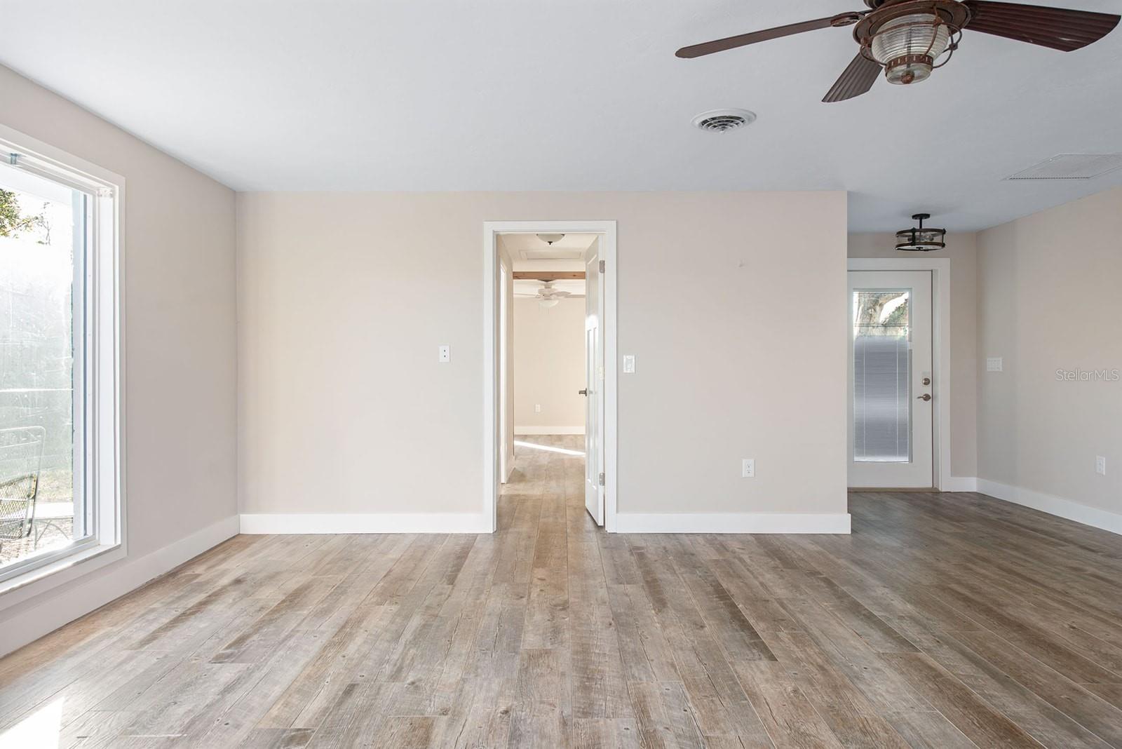 300 E BAY HEIGHTS AVE, ENGLEWOOD, FL — photo 24