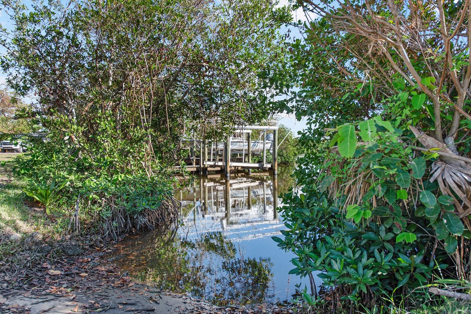 300 E BAY HEIGHTS AVE, ENGLEWOOD, FL — photo 54