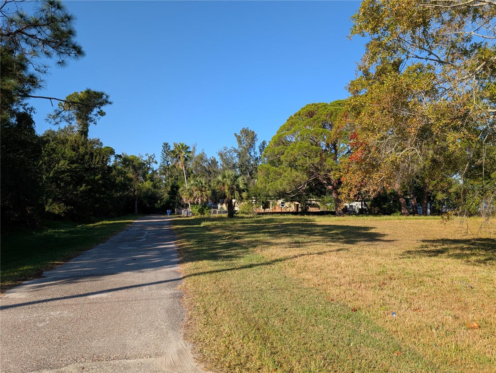 1331 MENTONE DR NE, ST PETERSBURG, FL — photo 5