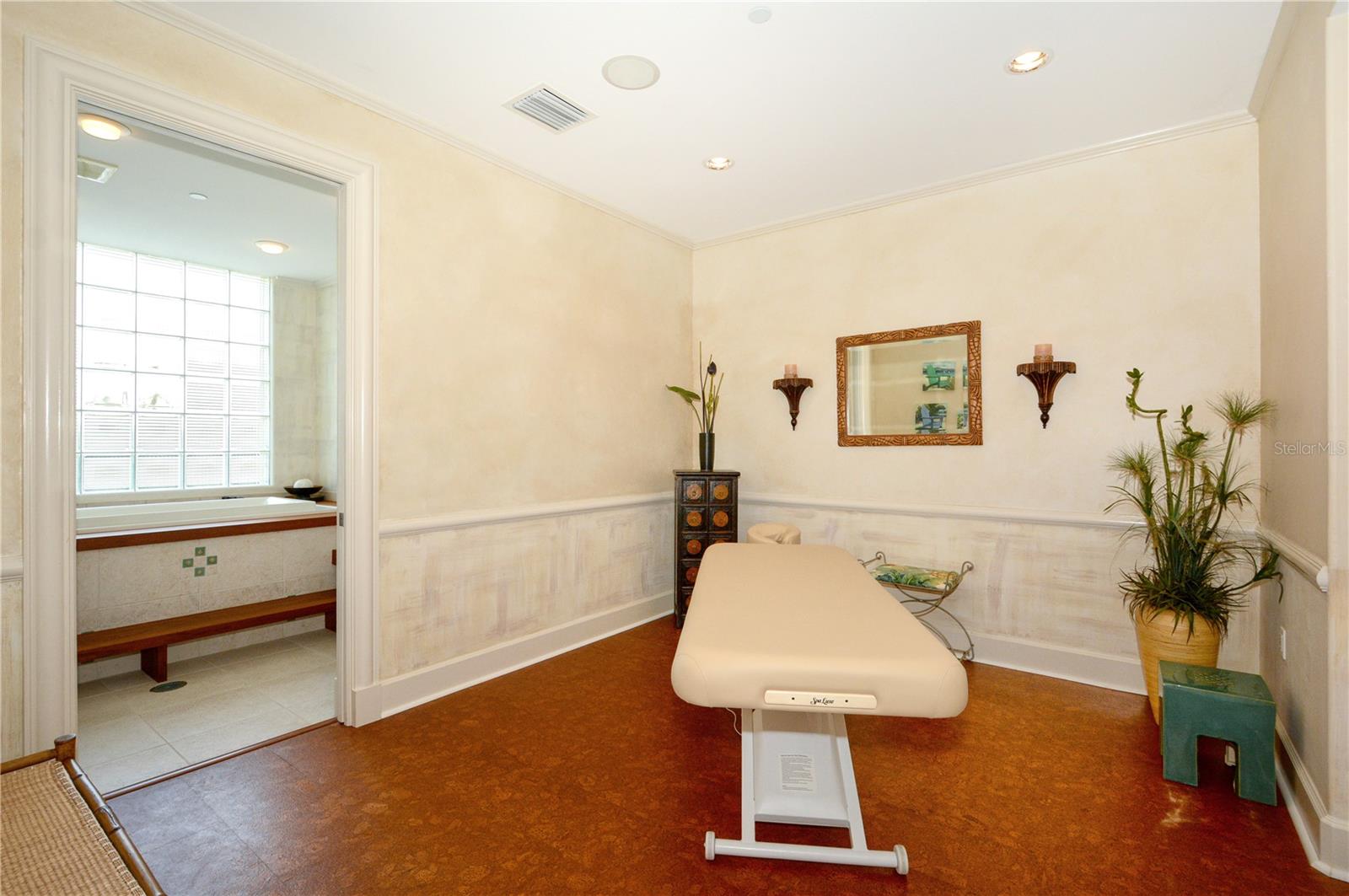 2050 BENJAMIN FRANKLIN DR #B704, SARASOTA, FL — photo 47