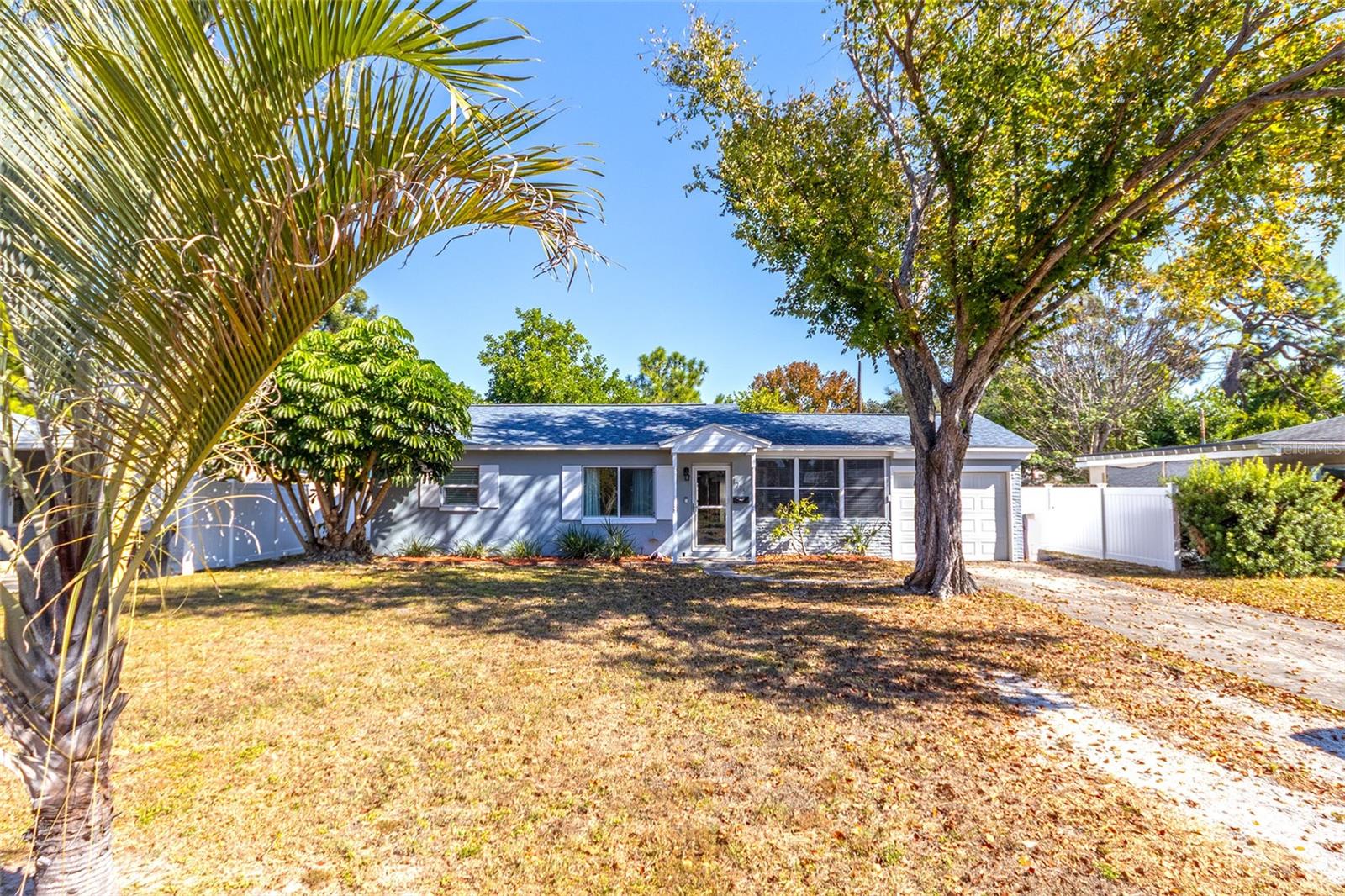 1725 BRADSHAW LN N, ST PETERSBURG, FL — photo 2