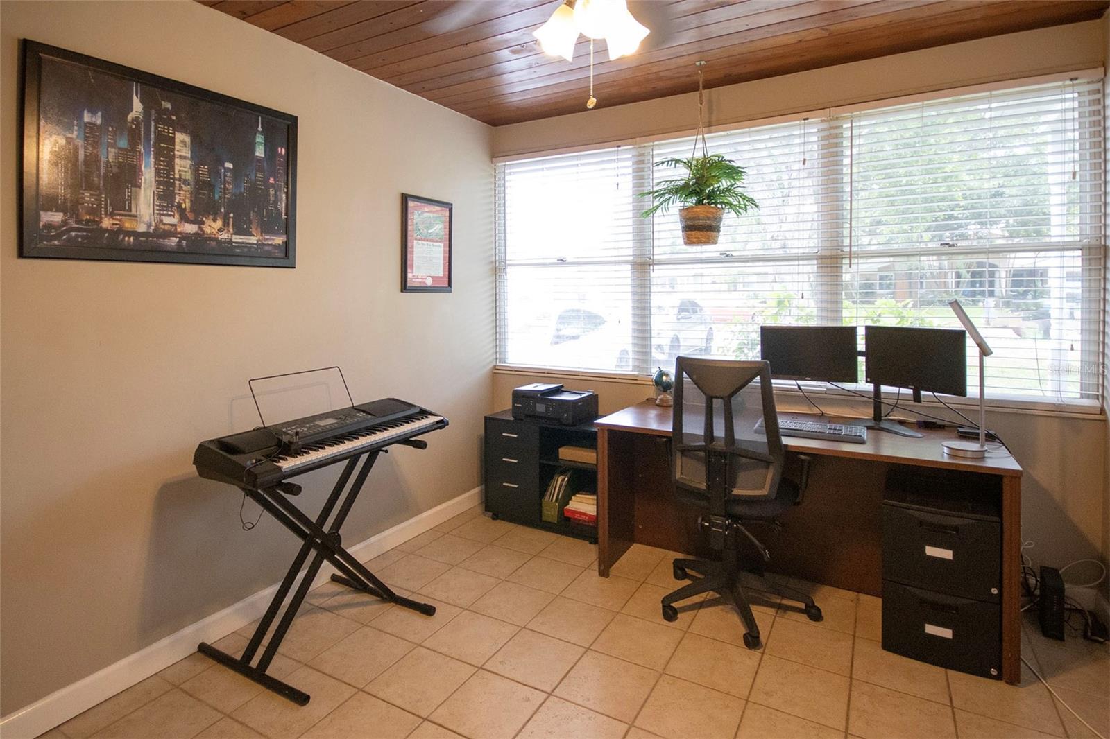 1725 BRADSHAW LN N, ST PETERSBURG, FL — photo 8