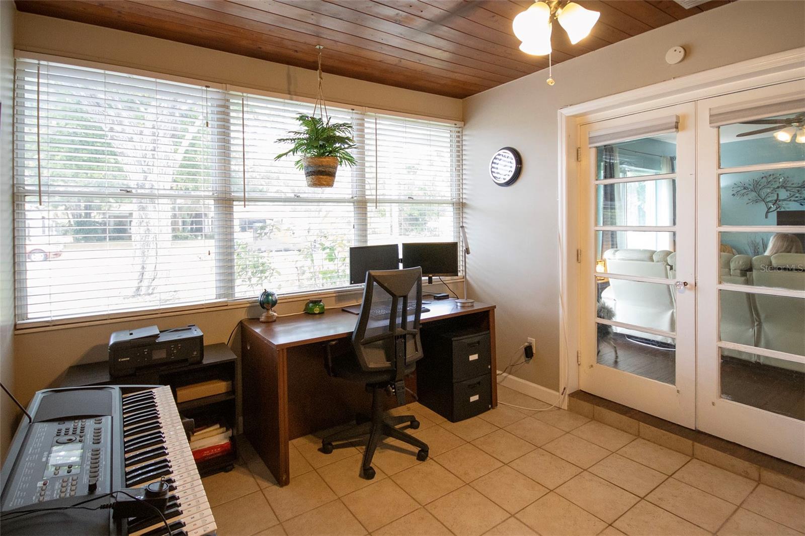 1725 BRADSHAW LN N, ST PETERSBURG, FL — photo 9