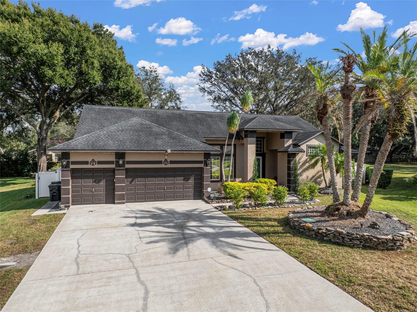 424 SUMMIT CHASE DR, VALRICO, FL — photo 2