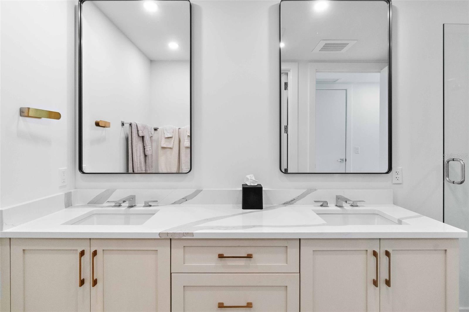 1035 SEASIDE DR #603, SARASOTA, FL — photo 47