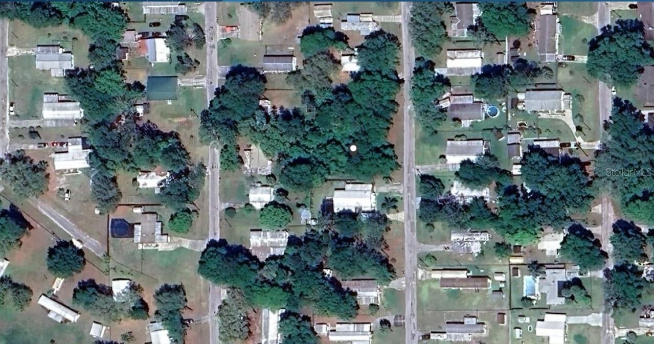 SE 173RD CT, SILVER SPRINGS, FL — photo 2