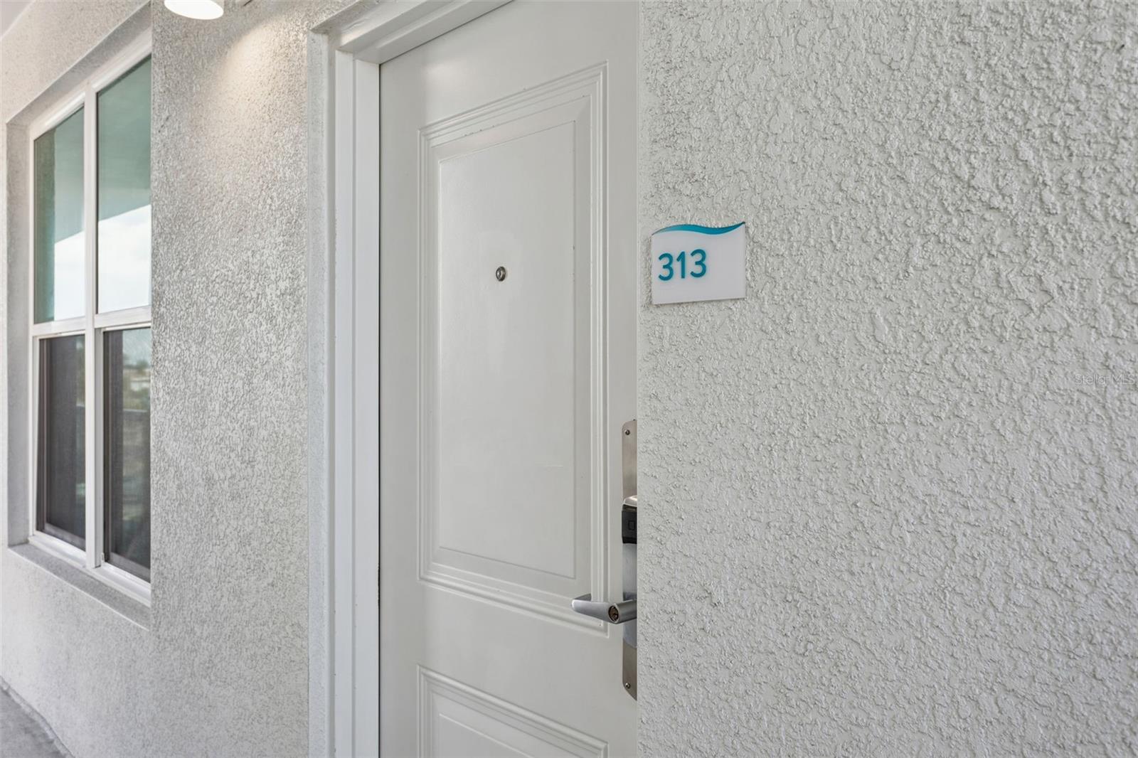 11500 GULF BLVD #313, TREASURE ISLAND, FL — photo 2