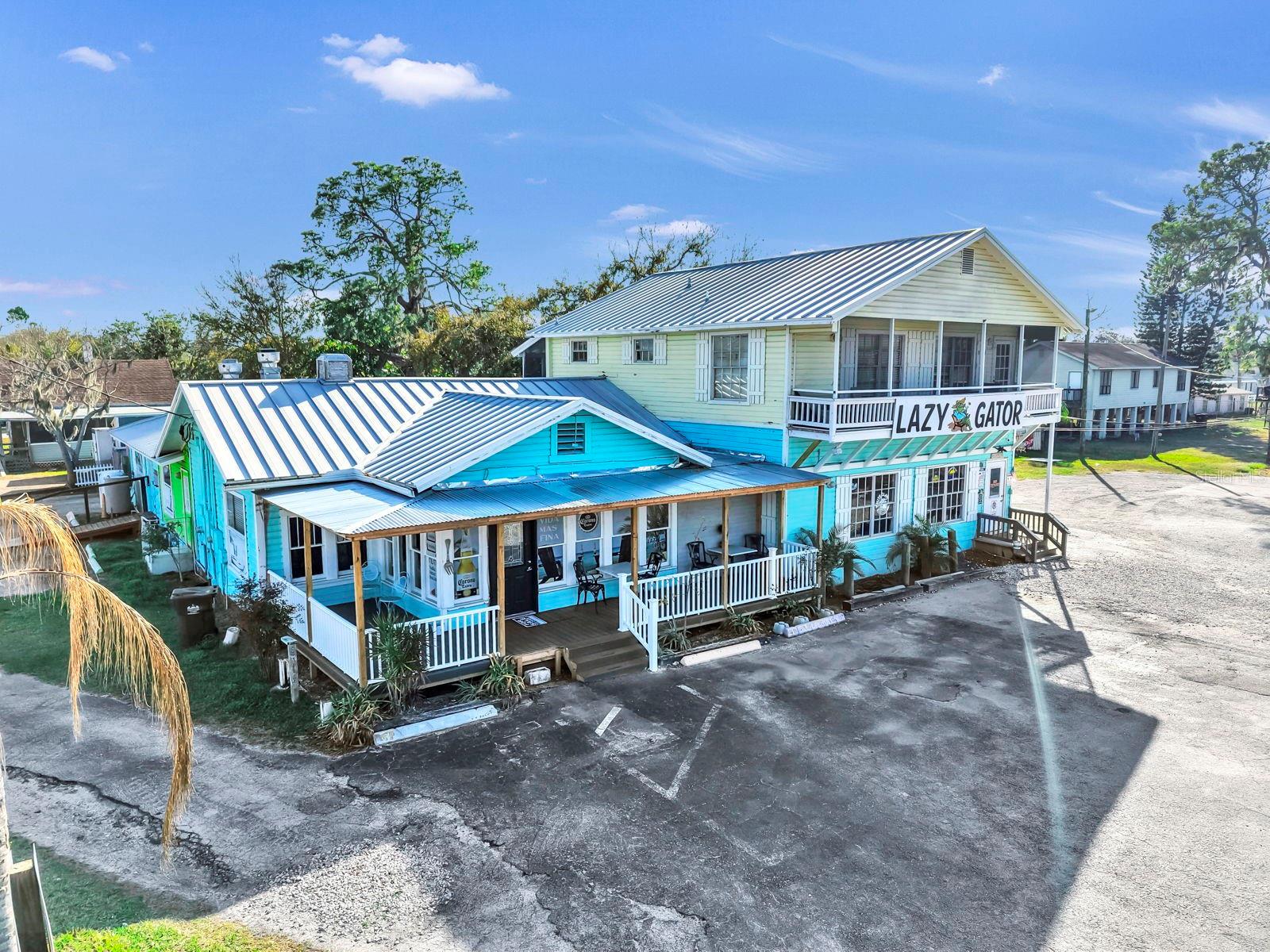 102 W SHELL POINT RD, RUSKIN, FL