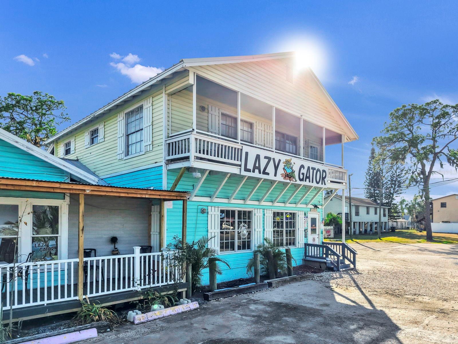 102 W SHELL POINT RD, RUSKIN, FL — photo 2