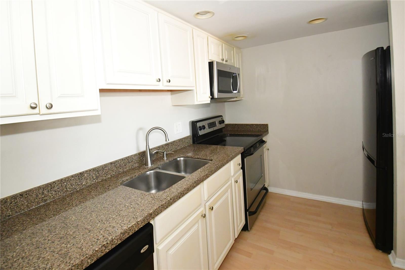 51 ISLAND WAY #909, CLEARWATER, FL — photo 25