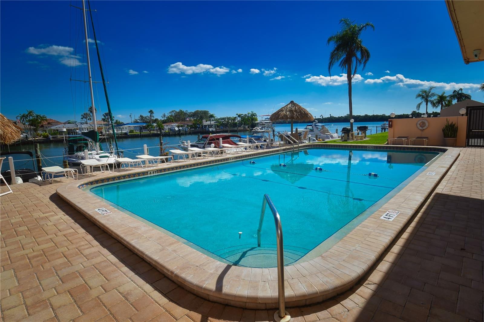 51 ISLAND WAY #909, CLEARWATER, FL — photo 56