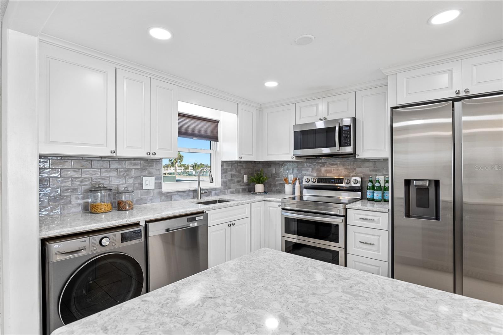 4775 COVE CIR #203, ST PETERSBURG, FL — photo 4