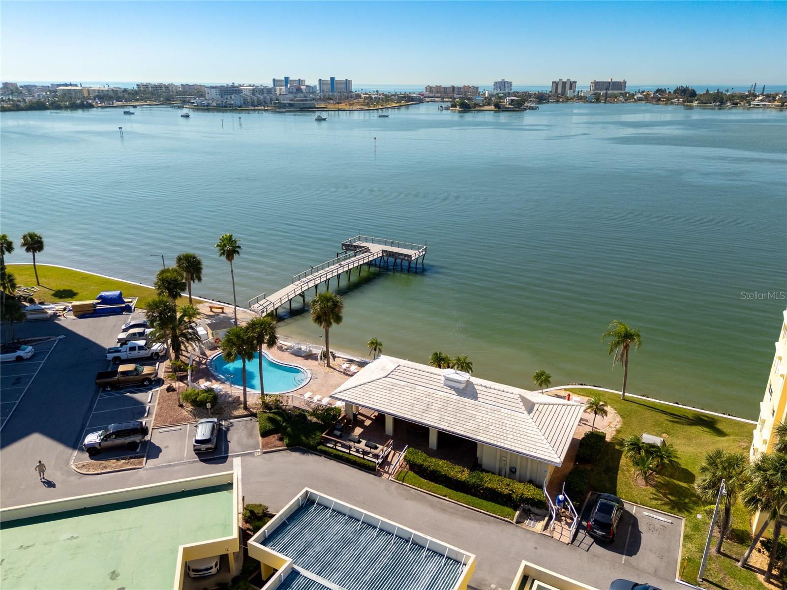 4775 COVE CIR #203, ST PETERSBURG, FL — photo 33