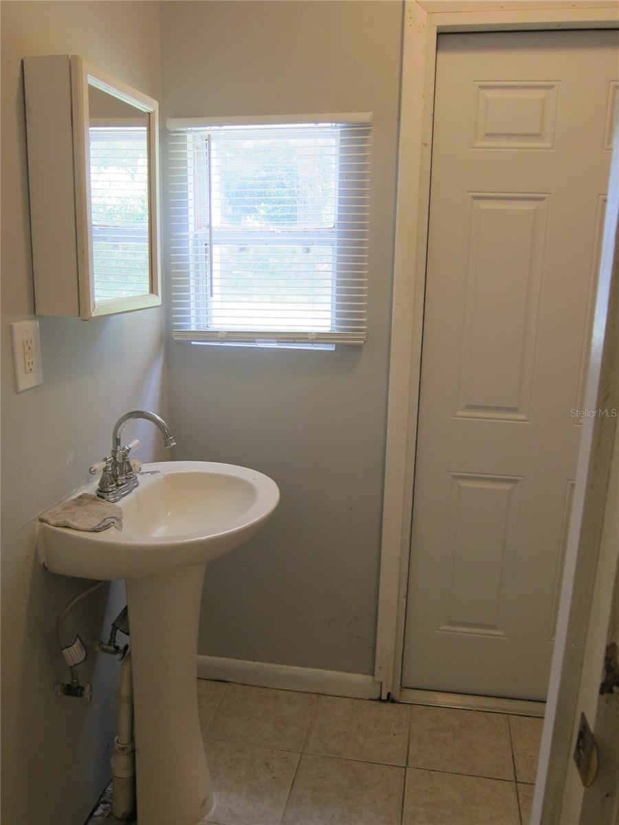 1602 SW WILLISTON RD #A, GAINESVILLE, FL — photo 6