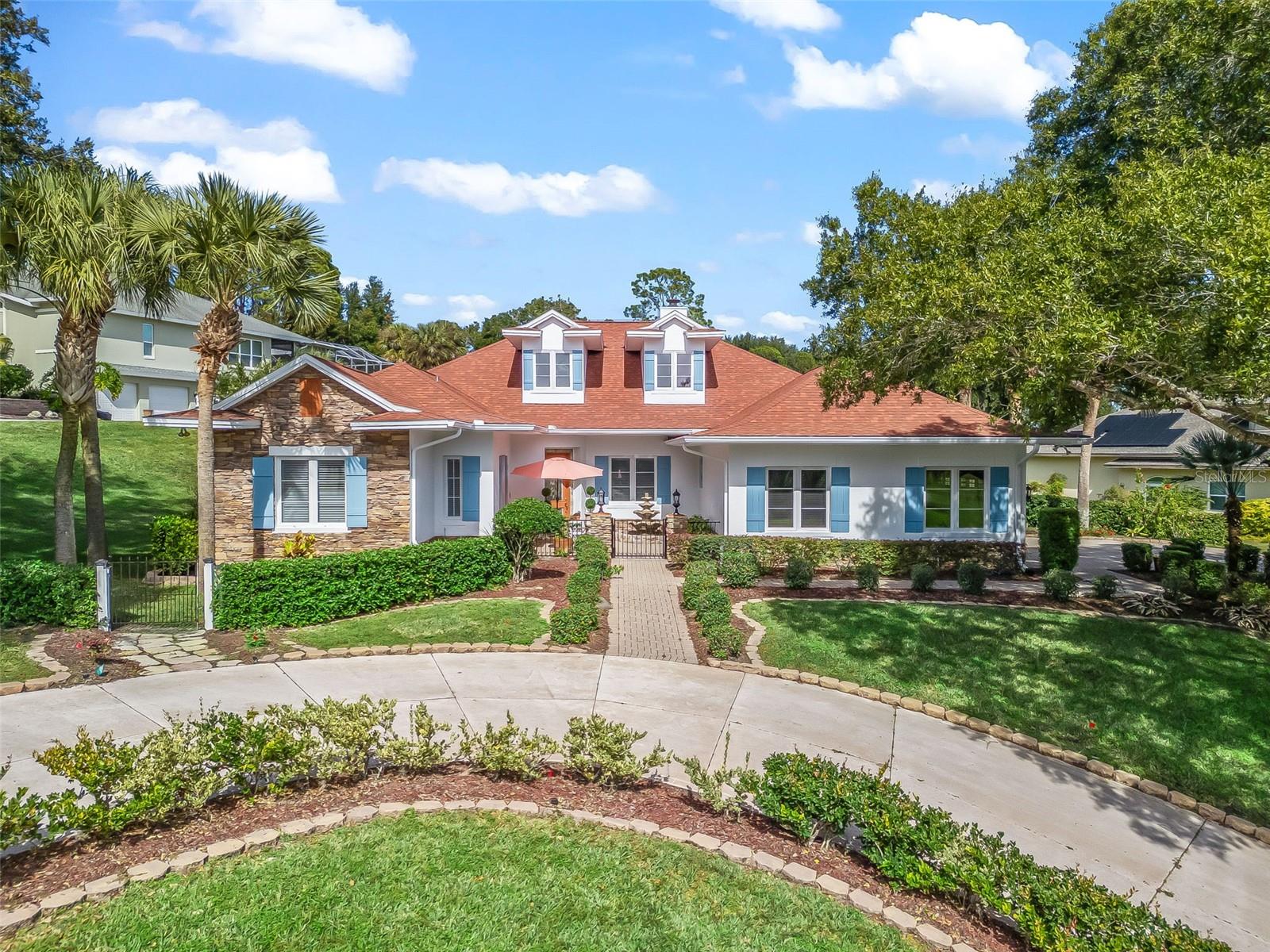 39023 GRIFFIN LNDG, LADY LAKE, FL