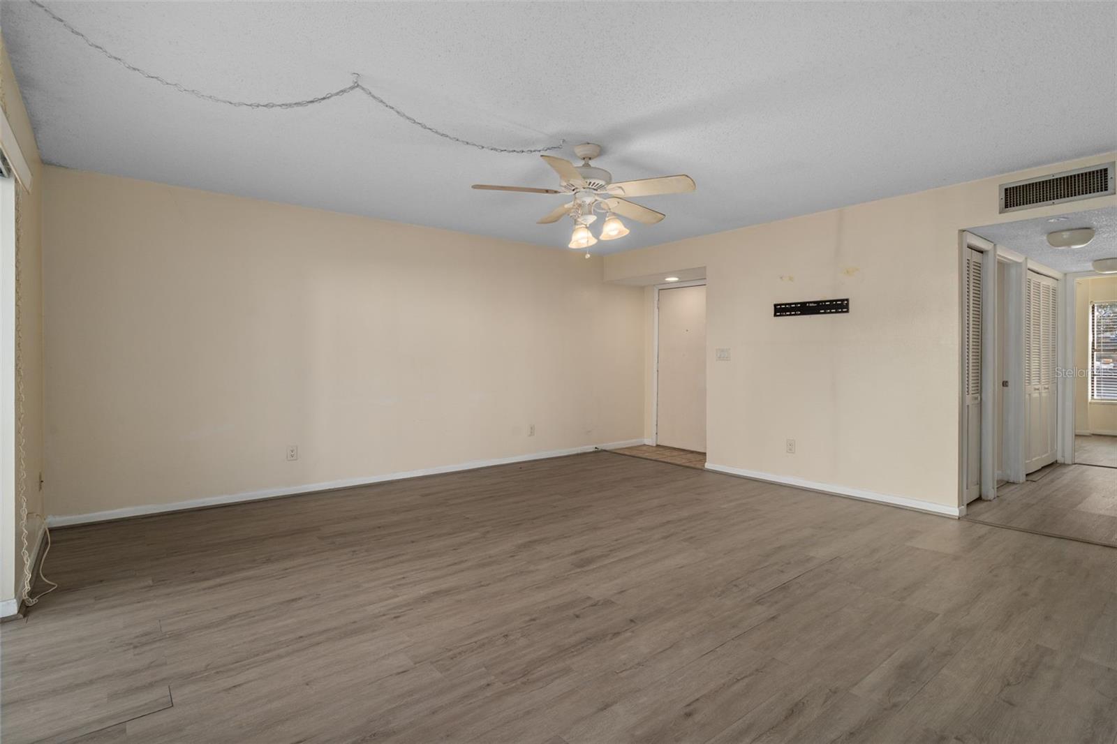 4821 PURITAN CIR #104, TAMPA, FL — photo 8