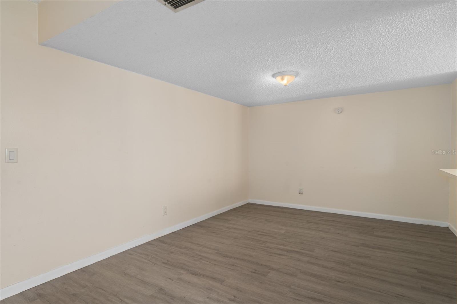 4821 PURITAN CIR #104, TAMPA, FL — photo 11