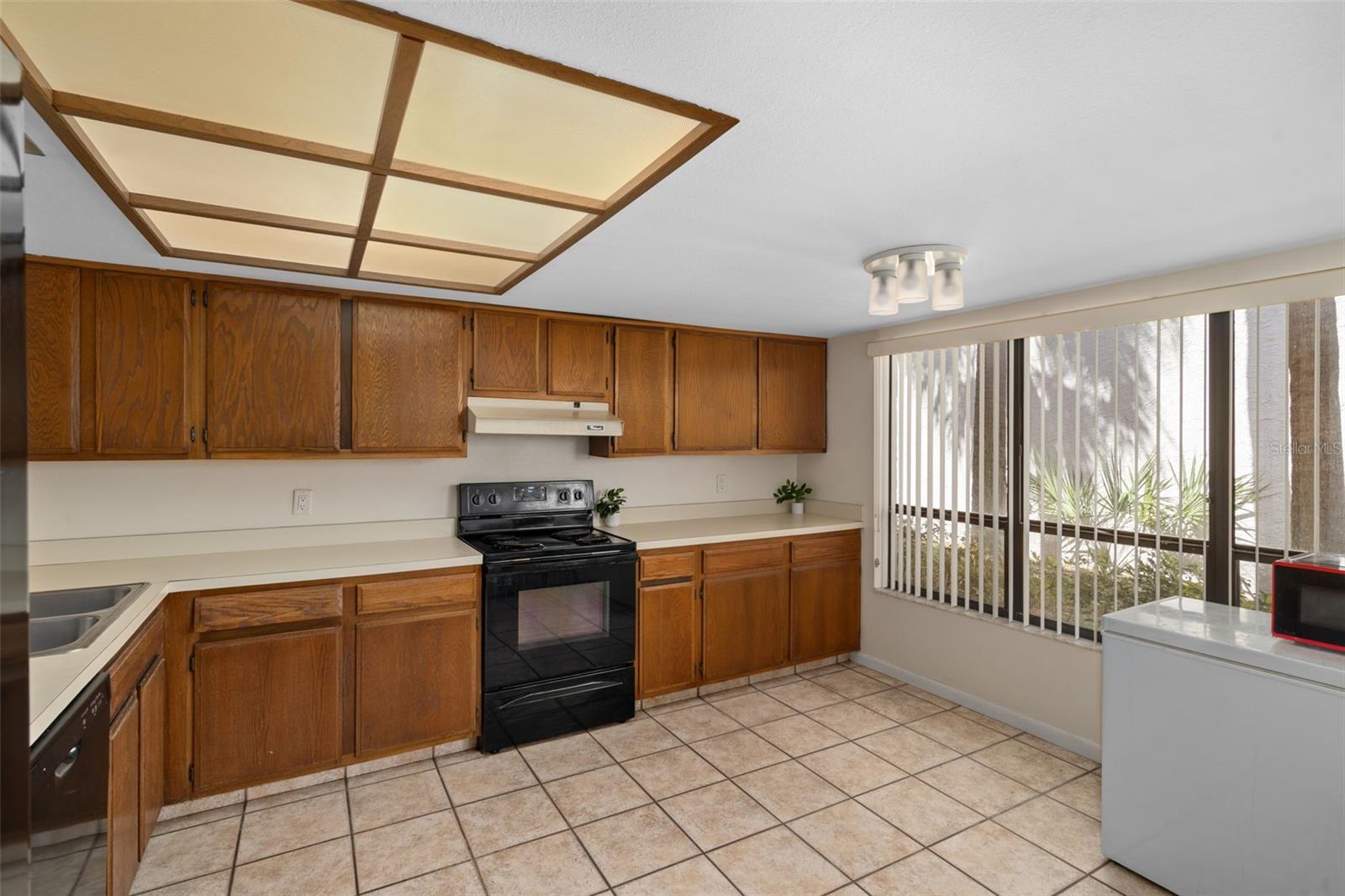 4821 PURITAN CIR #104, TAMPA, FL — photo 14