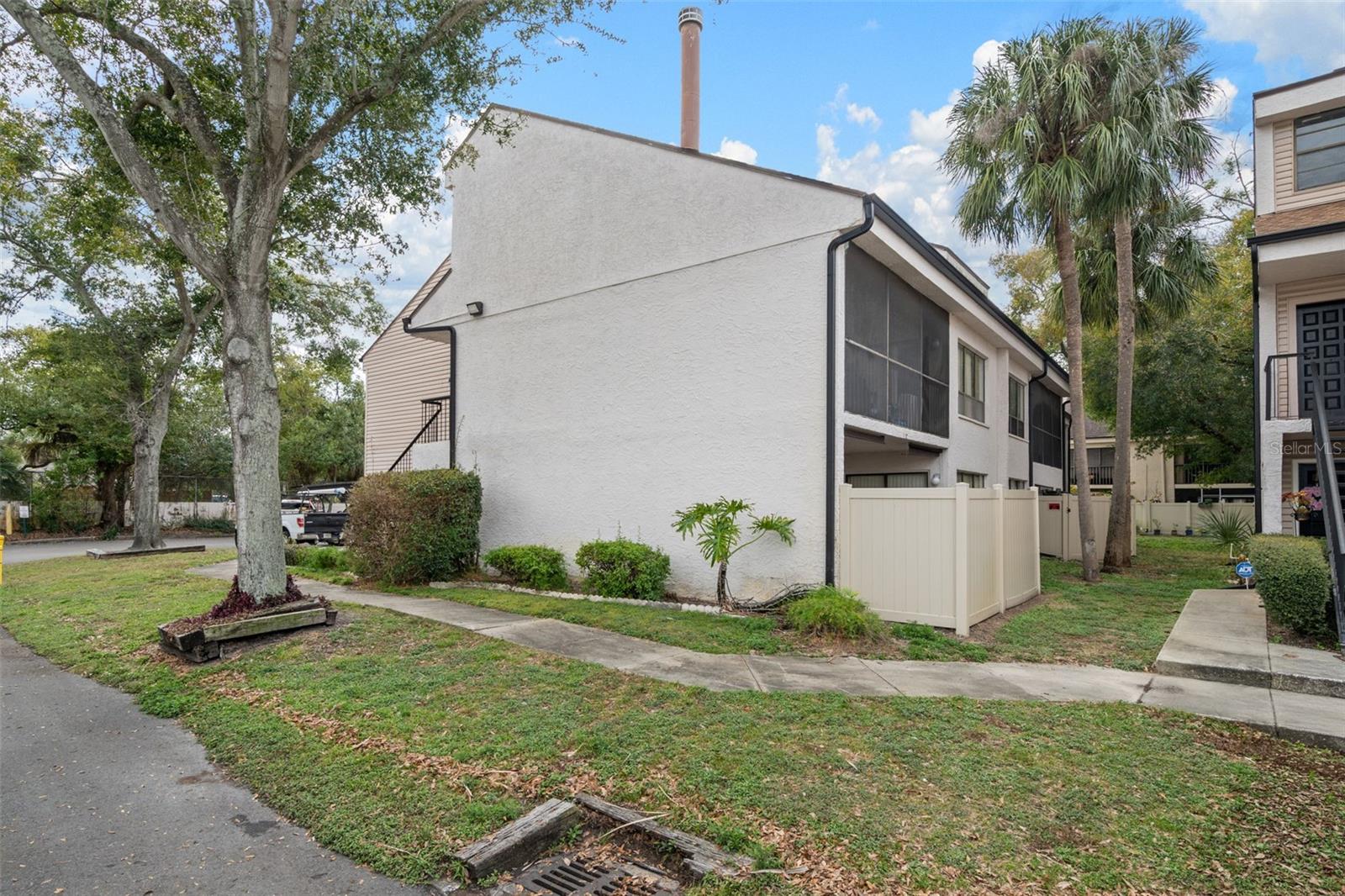 4821 PURITAN CIR #104, TAMPA, FL — photo 32