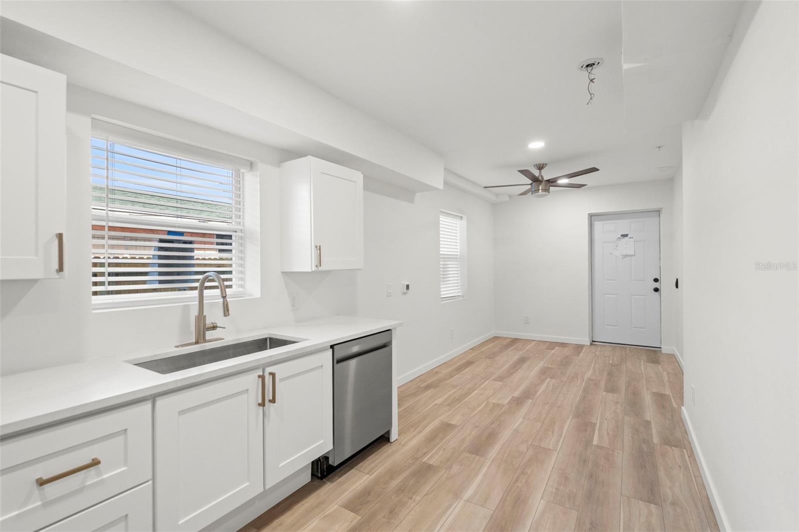 3103 16TH ST N, ST PETERSBURG, FL — photo 37