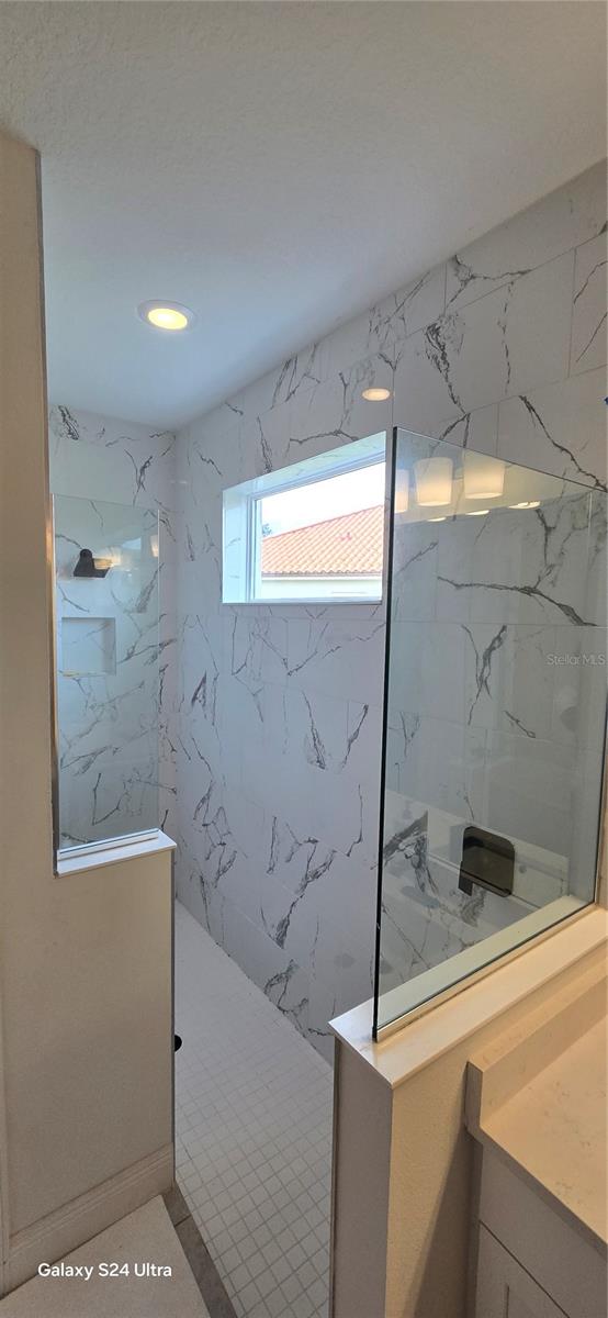 18410 BLUE HERON CIR, DEER ISLAND, FL — photo 121
