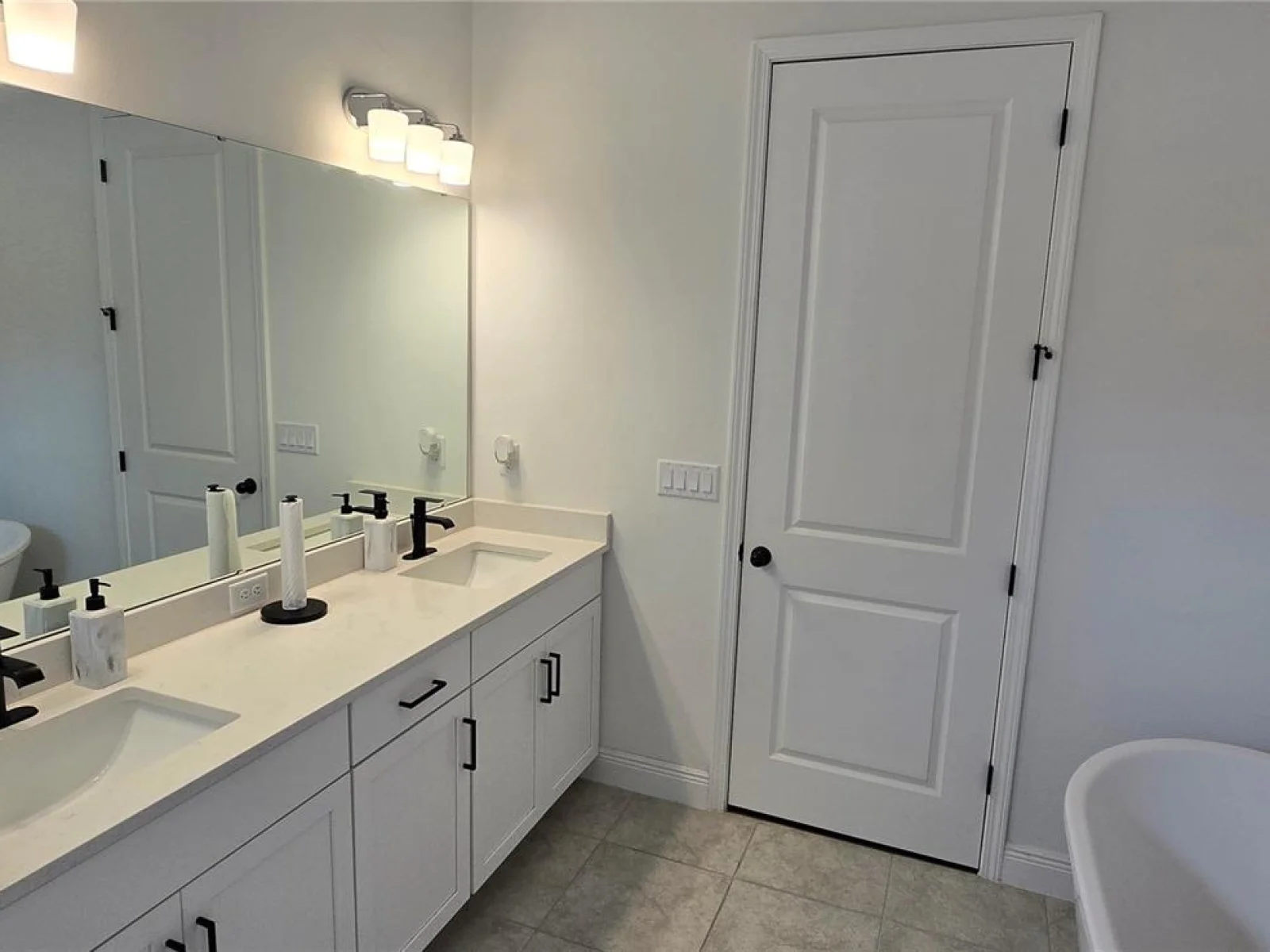 18410 BLUE HERON CIR, DEER ISLAND, FL — photo 126
