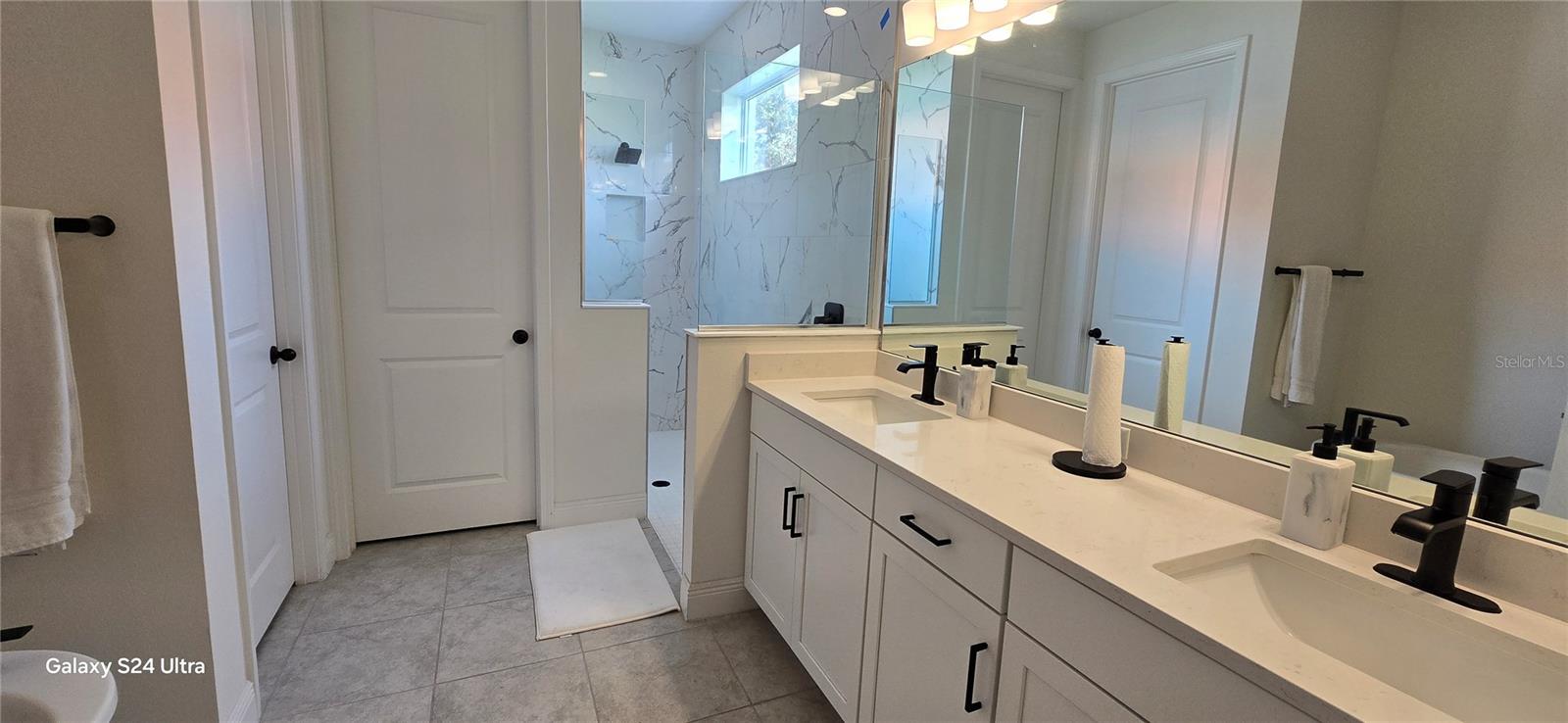 18410 BLUE HERON CIR, DEER ISLAND, FL — photo 131