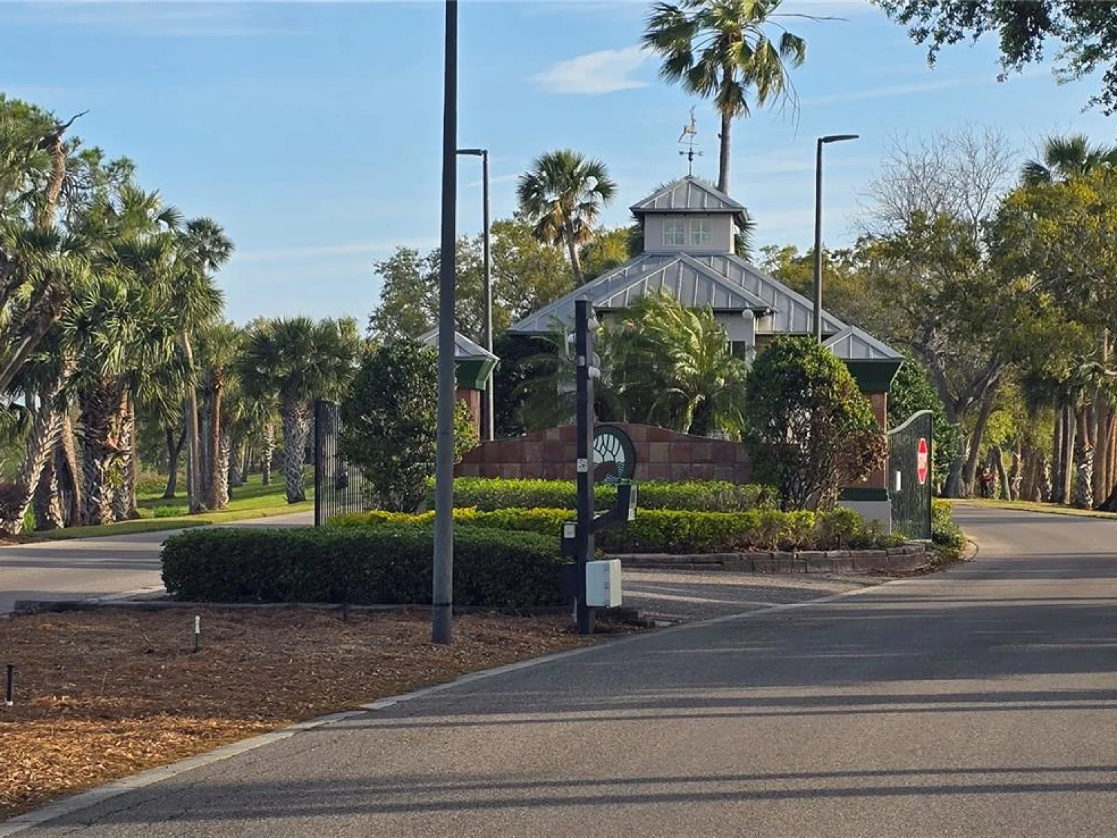 18410 BLUE HERON CIR, DEER ISLAND, FL — photo 145