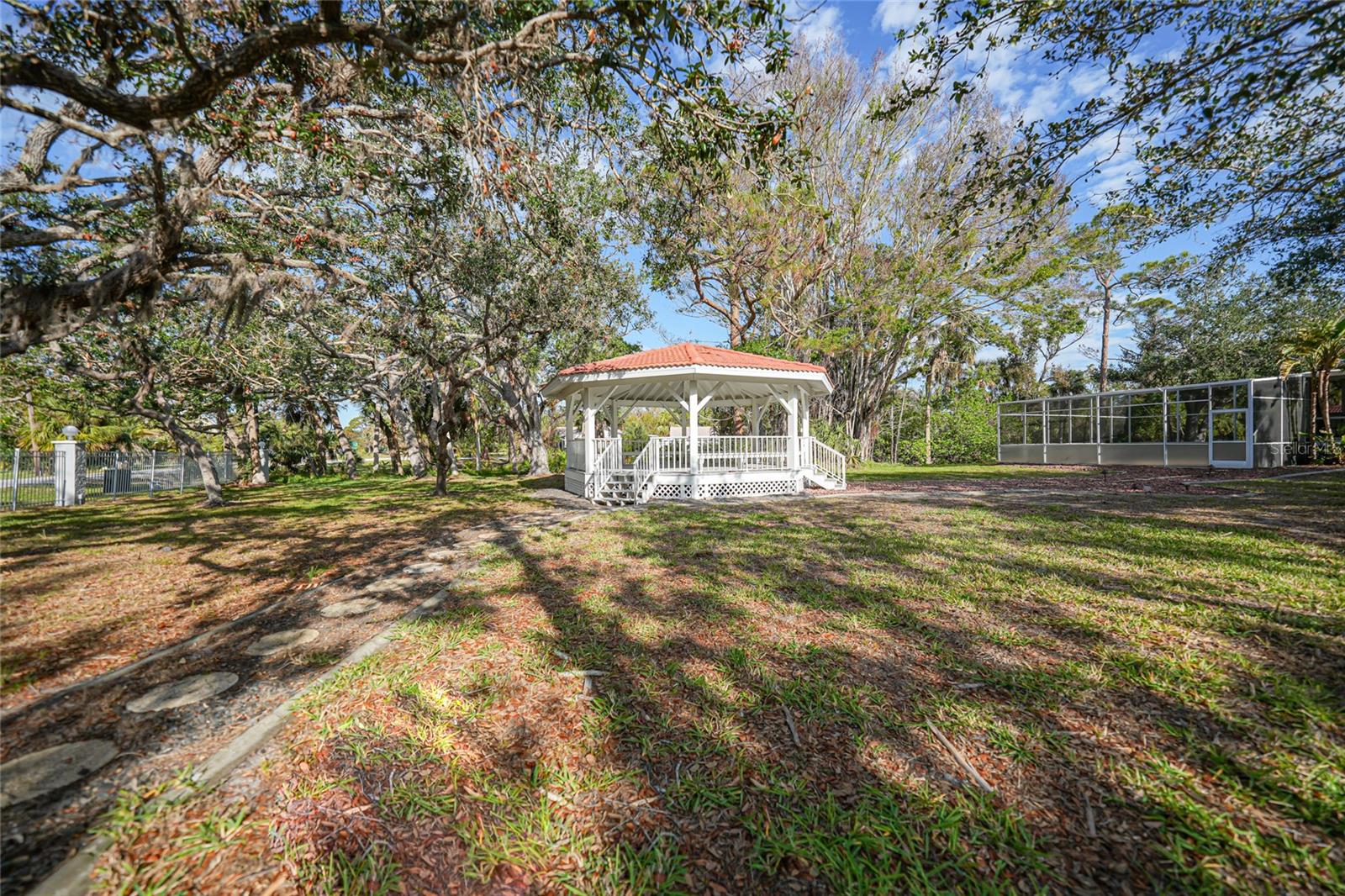 1931 BAYSHORE DR, ENGLEWOOD, FL — photo 6