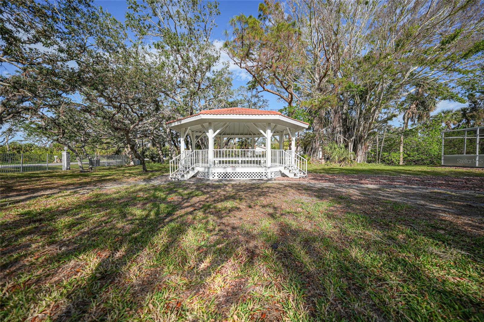1931 BAYSHORE DR, ENGLEWOOD, FL — photo 9