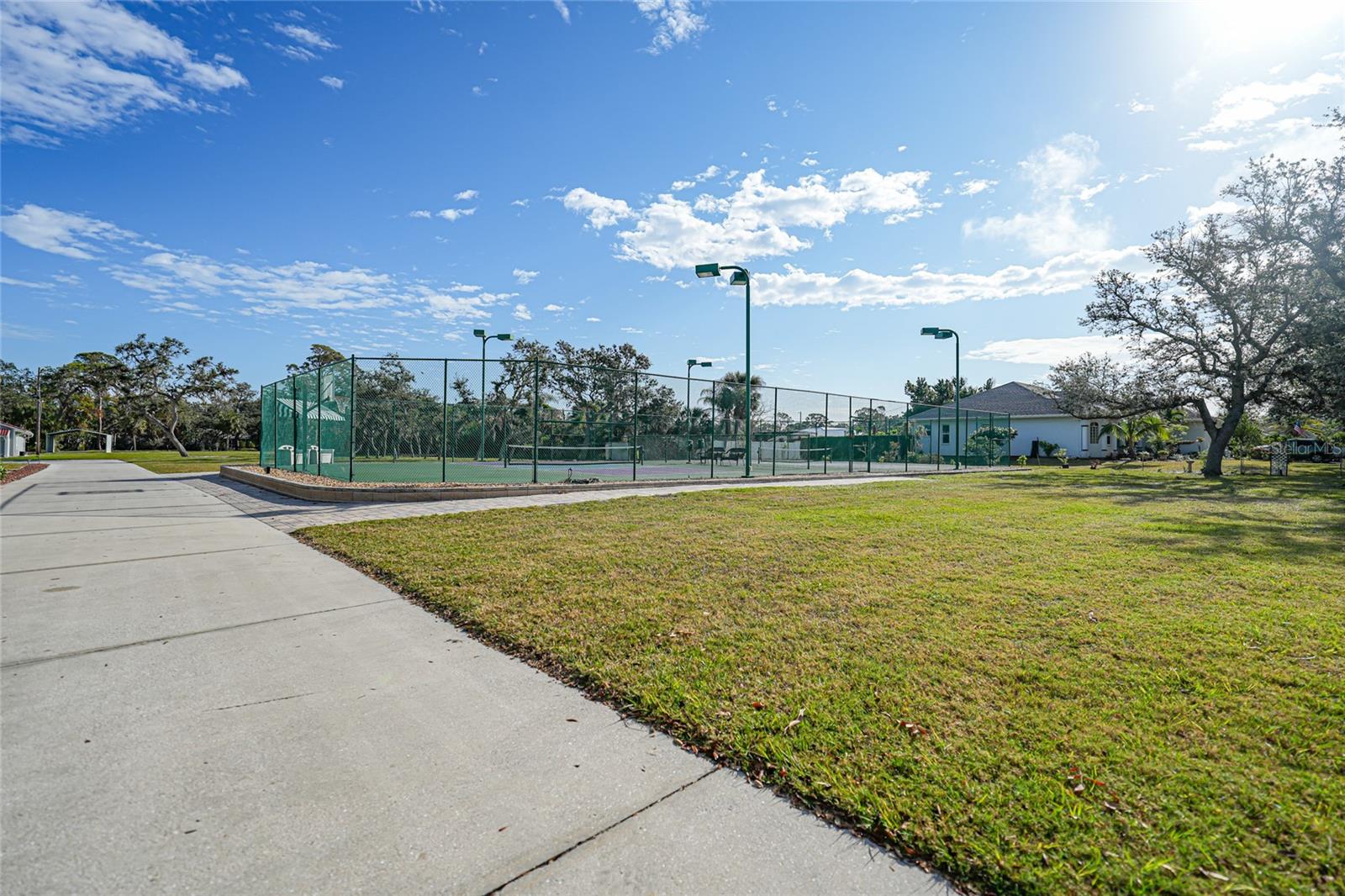 1931 BAYSHORE DR, ENGLEWOOD, FL — photo 14