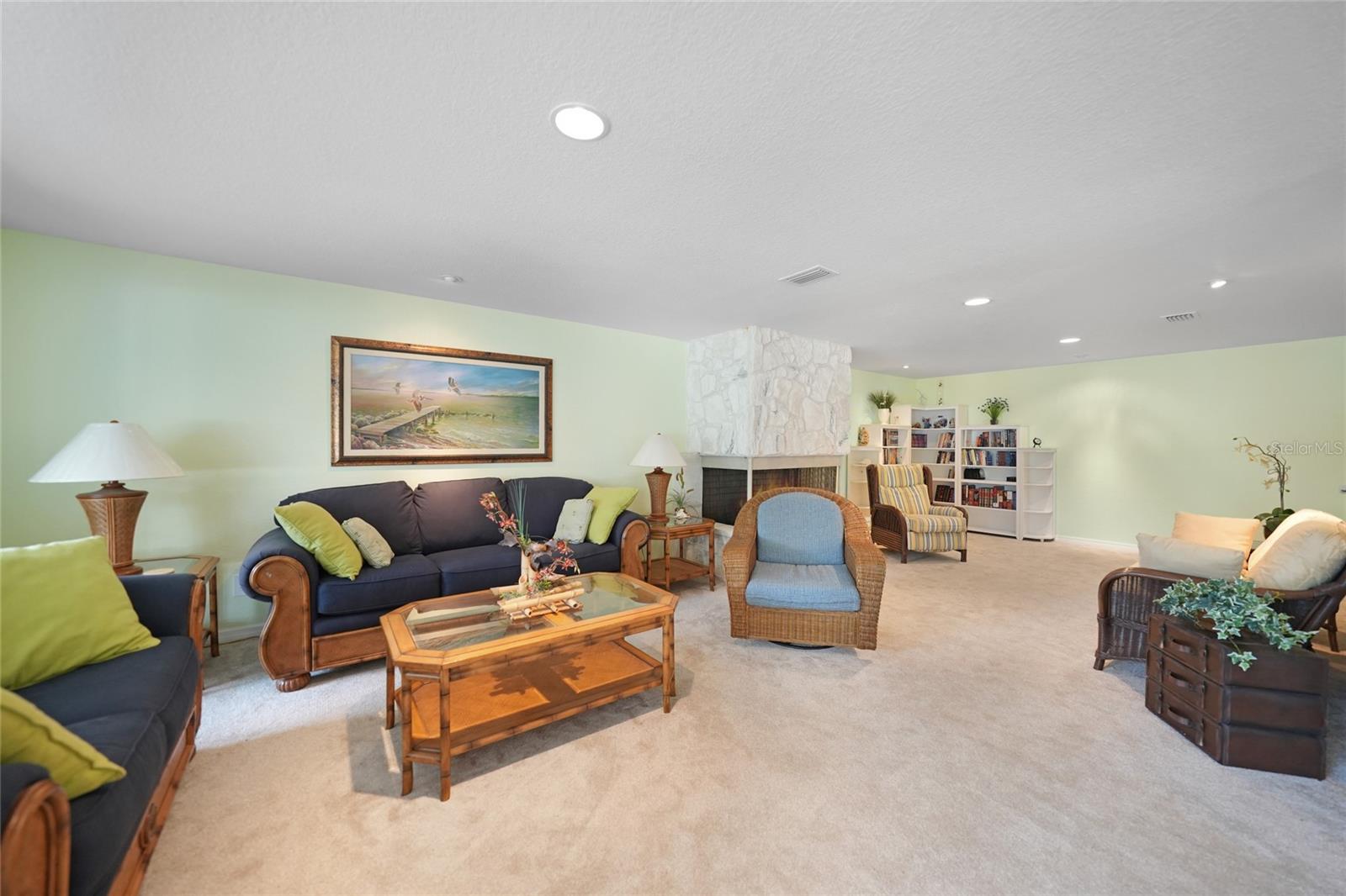 1931 BAYSHORE DR, ENGLEWOOD, FL — photo 32
