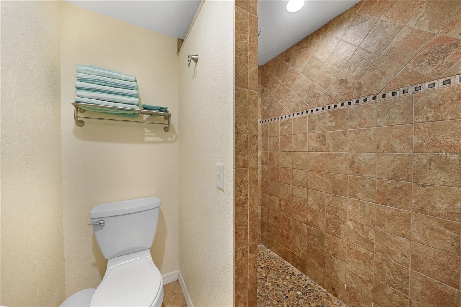 1931 BAYSHORE DR, ENGLEWOOD, FL — photo 41
