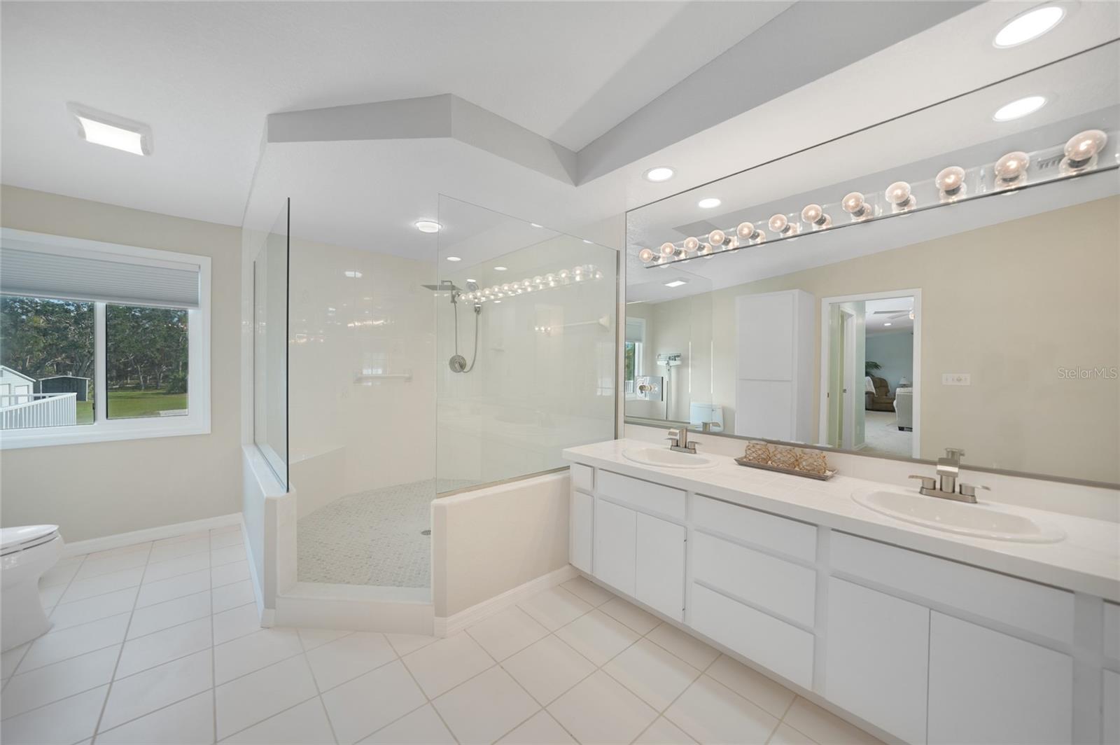 1931 BAYSHORE DR, ENGLEWOOD, FL — photo 64