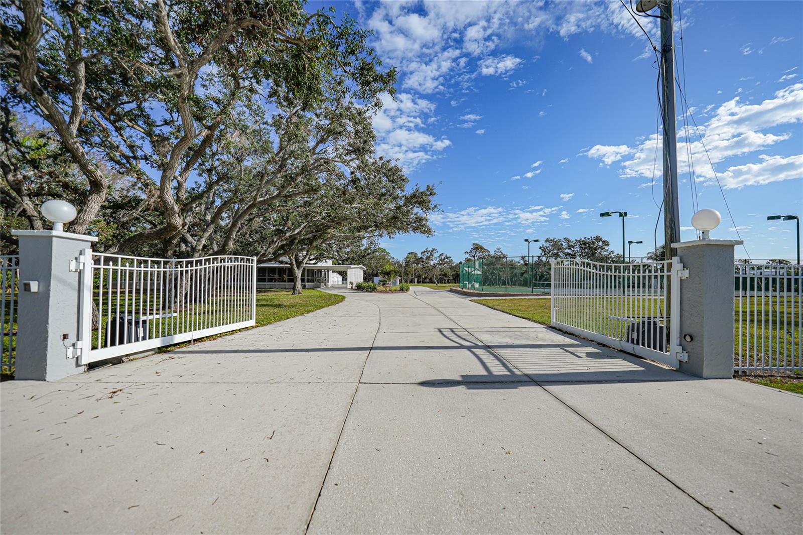 1931 BAYSHORE DR, ENGLEWOOD, FL — photo 73