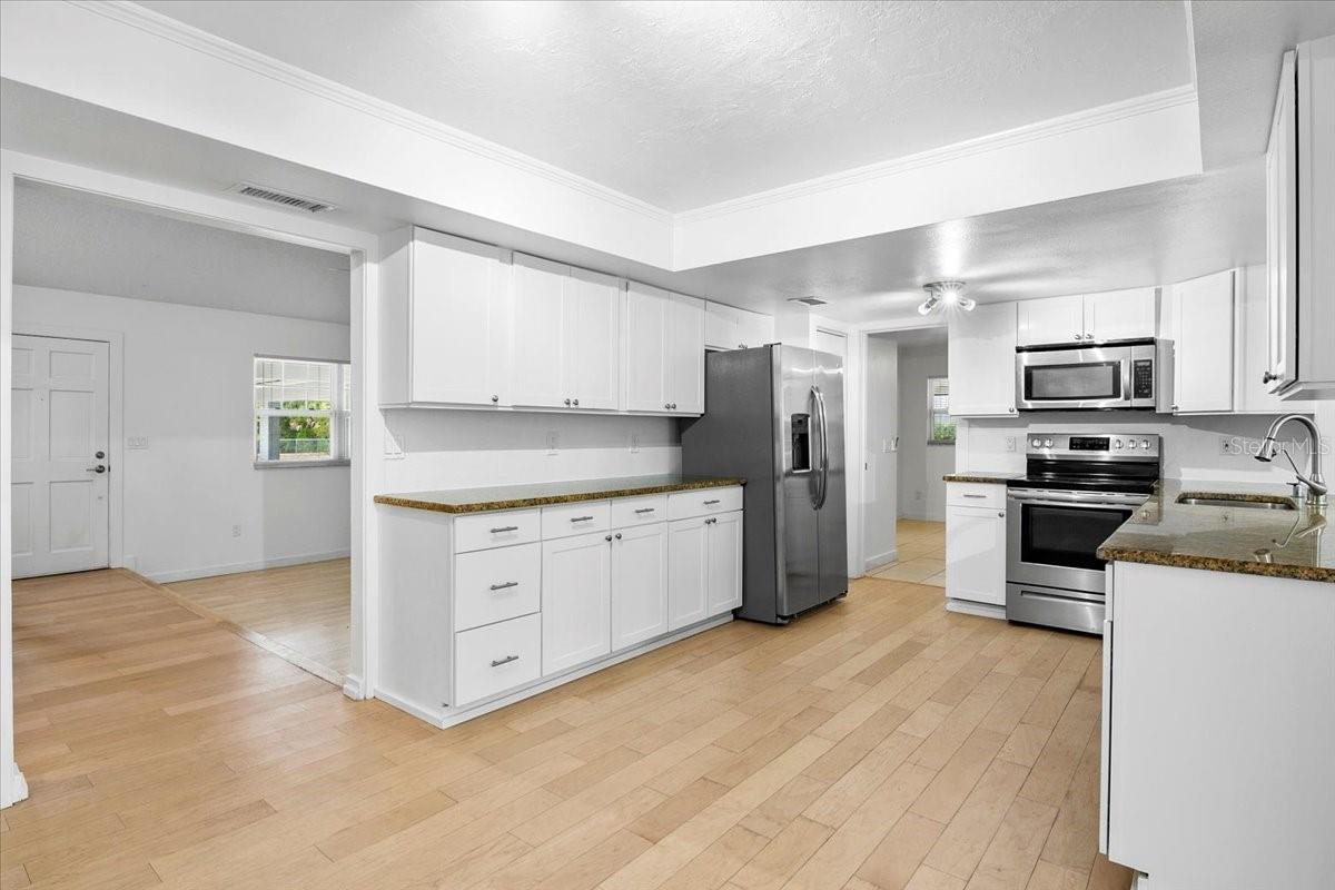 7147 LAGO ST, SARASOTA, FL — photo 6