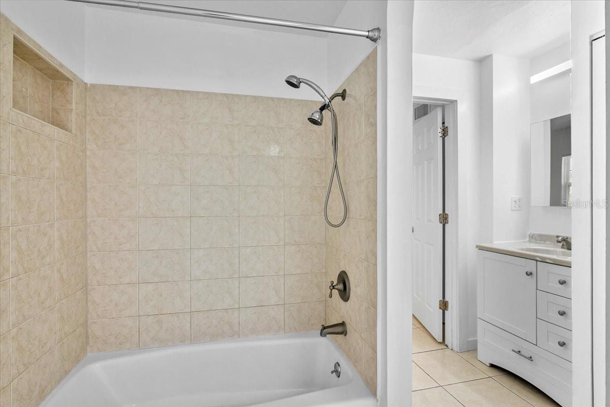 7147 LAGO ST, SARASOTA, FL — photo 11